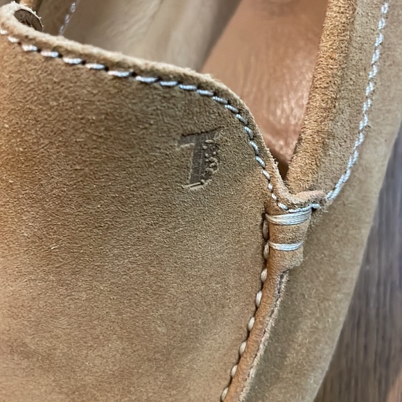 Tods Suede Driving Shoe - Picture 4 of 9